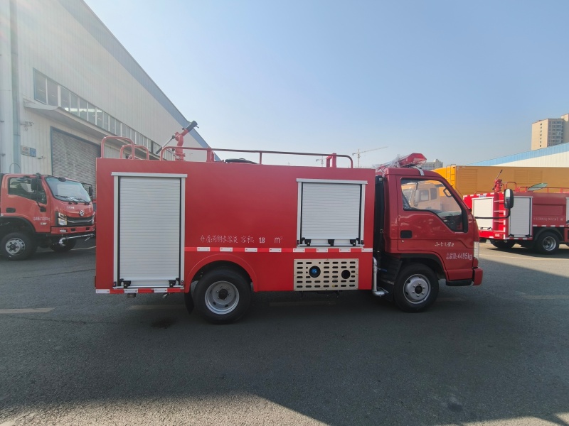 ���ɭ�ָ���С��2����������ˮ��