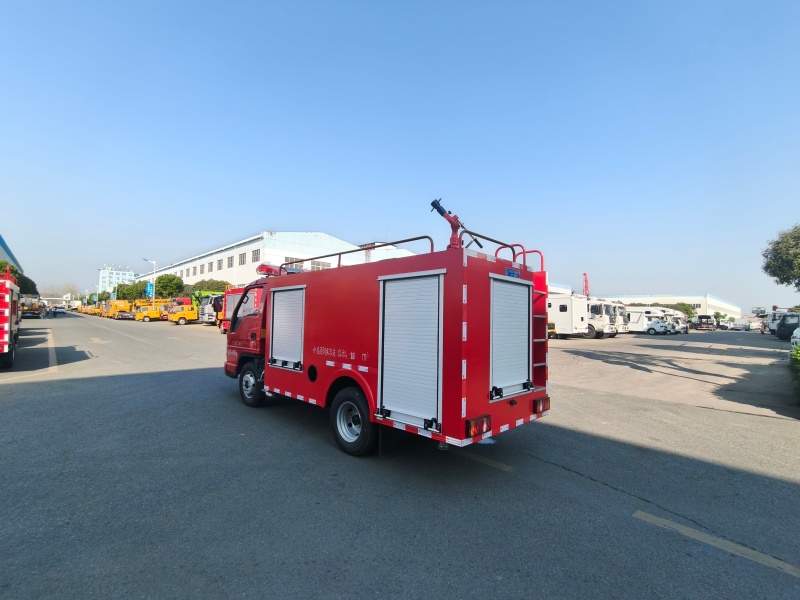 ���ɭ�ָ���С��2����������ˮ��